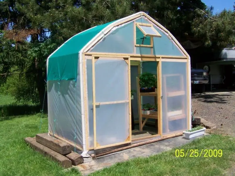 50 DIY Greenhouse Plans & Tutorials For Anyone With A Green Thumb